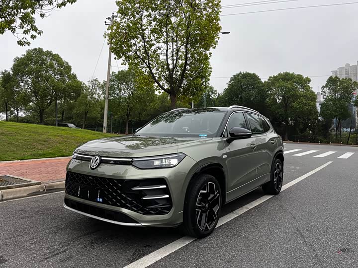 Фото 3 - Volkswagen Tayron