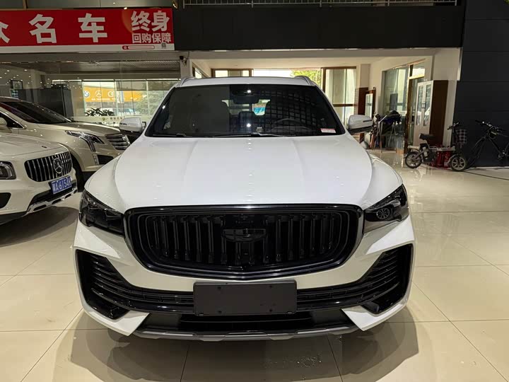 Фото 2 - Geely Monjaro