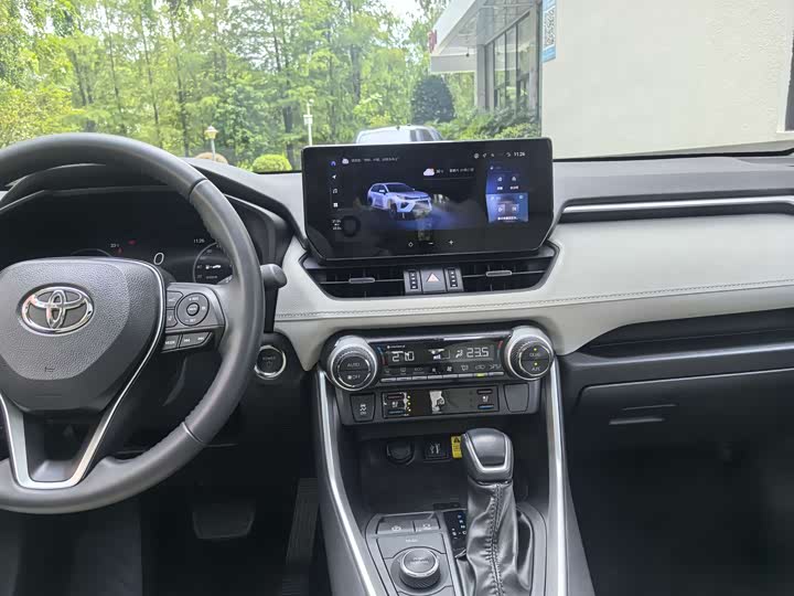 Фото 15 - Toyota Wildlander