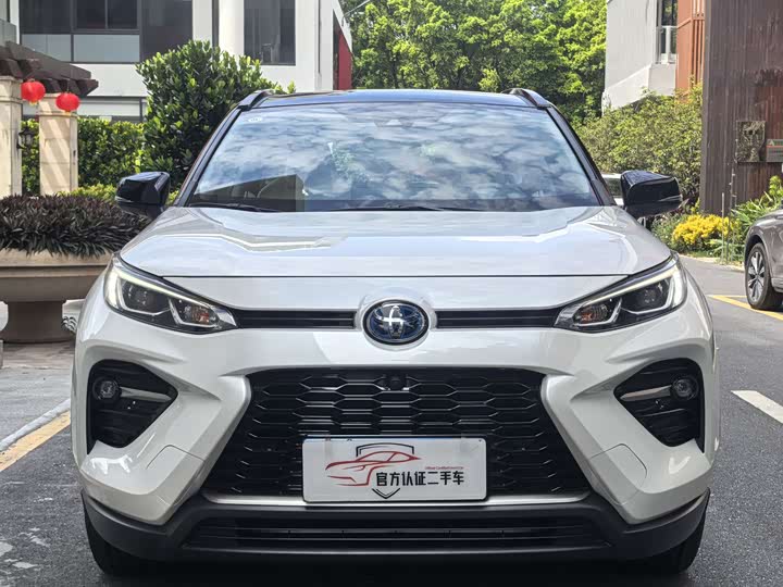 Фото 2 - Toyota Wildlander