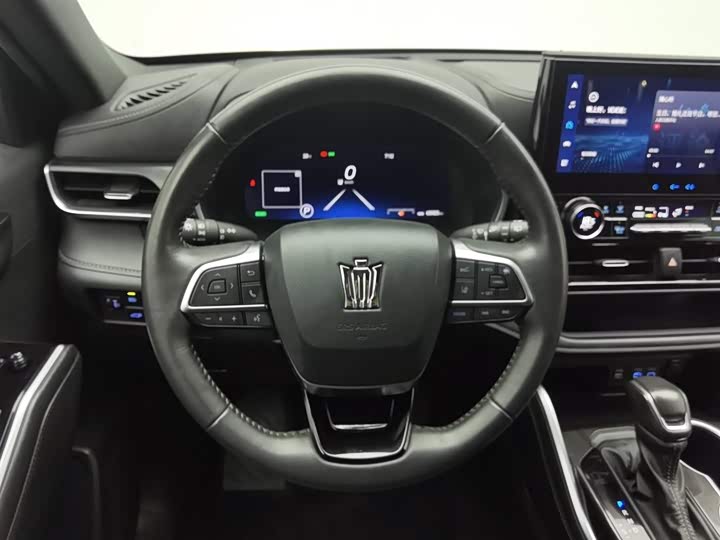 Фото 11 - Toyota Crown Kluger