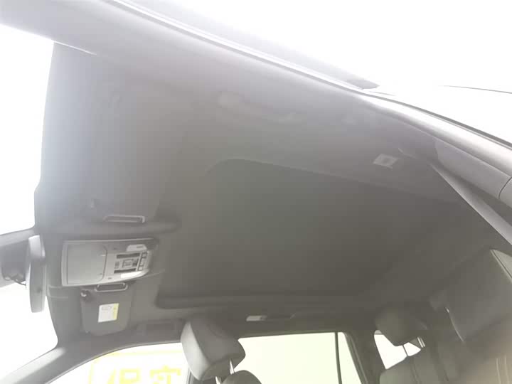 Фото 14 - Toyota Crown Kluger