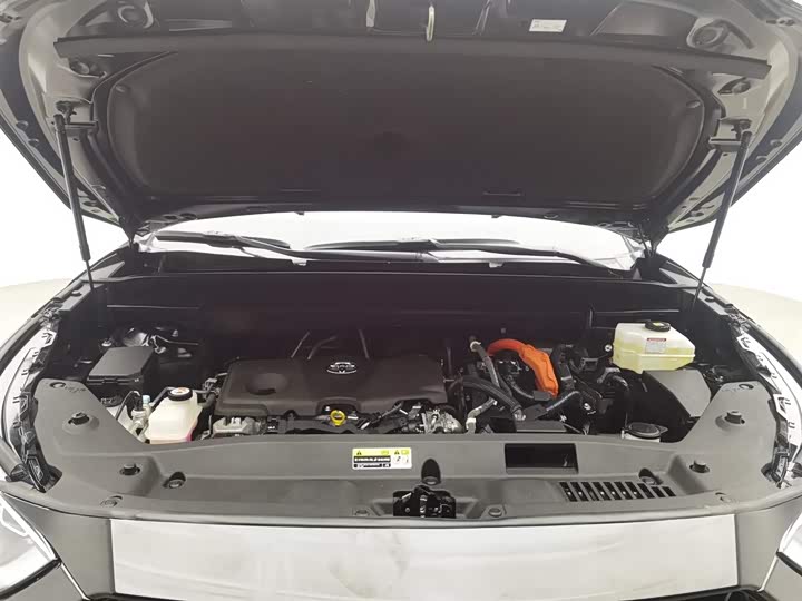 Фото 6 - Toyota Crown Kluger