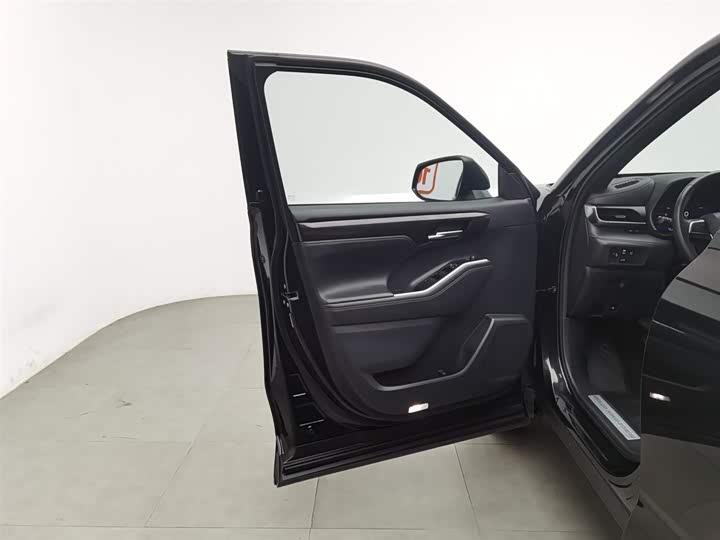 Фото 8 - Toyota Crown Kluger