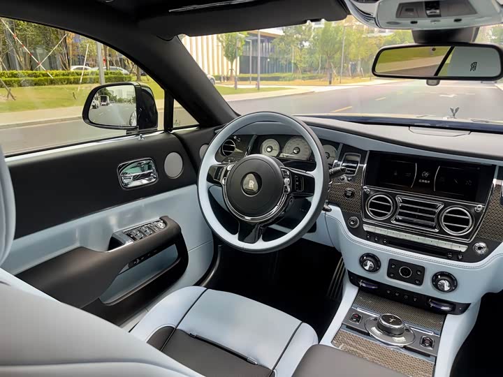 Фото 20 - Rolls-Royce Wraith