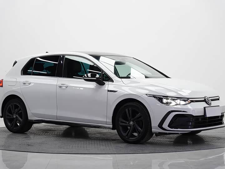 Фото 6 - Volkswagen Golf