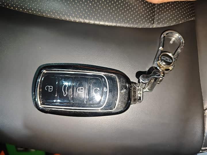 Фото 9 - Chery Tiggo 8