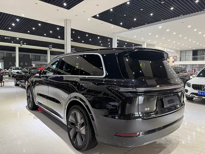 Фото 10 - LiXiang L9