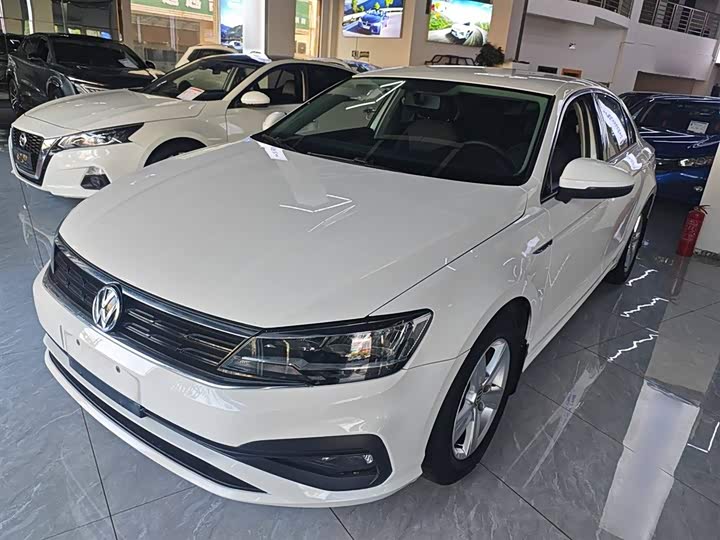 Фото 1 - Volkswagen Lamando L