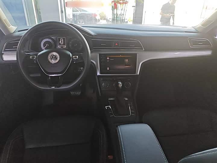 Фото 10 - Volkswagen Lamando L