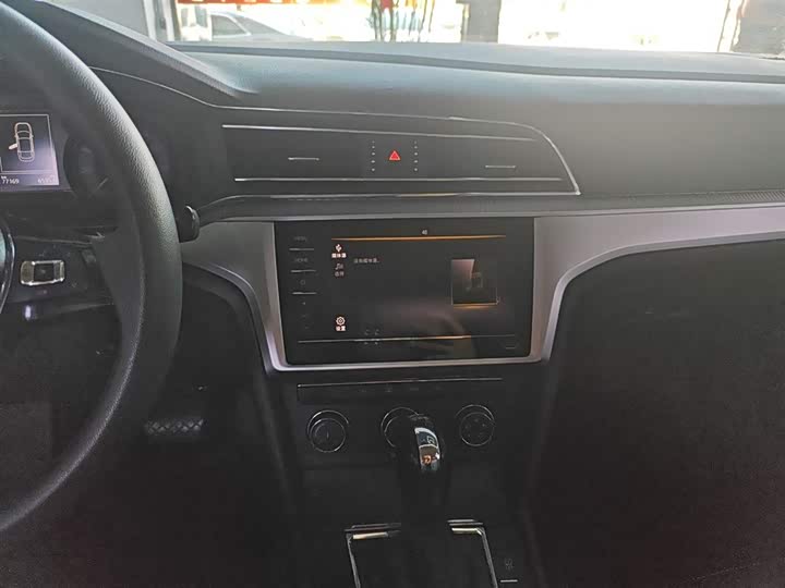 Фото 13 - Volkswagen Lamando L