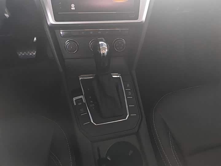 Фото 14 - Volkswagen Lamando L