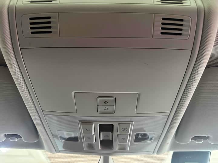 Фото 14 - Volkswagen Tayron