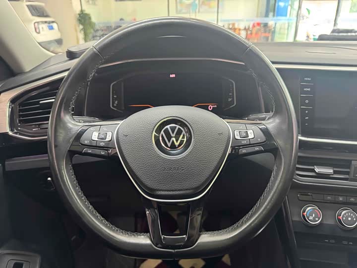 Фото 15 - Volkswagen Tayron