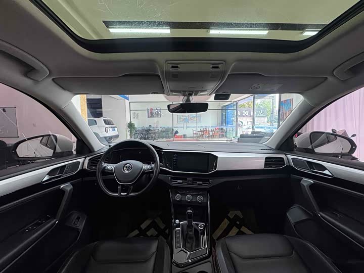 Фото 17 - Volkswagen Tayron