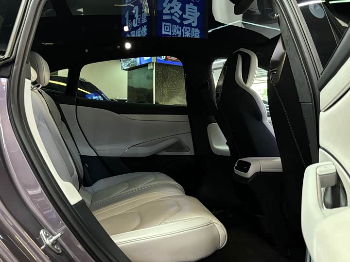 Фото 16 - Xiaomi SU7