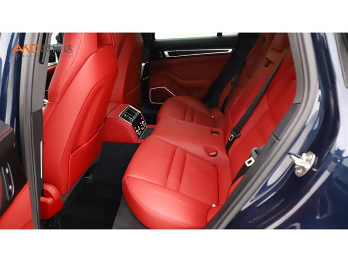 Фото 7 - Porsche Panamera