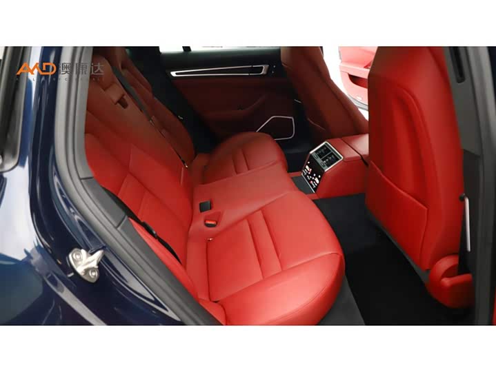 Фото 8 - Porsche Panamera