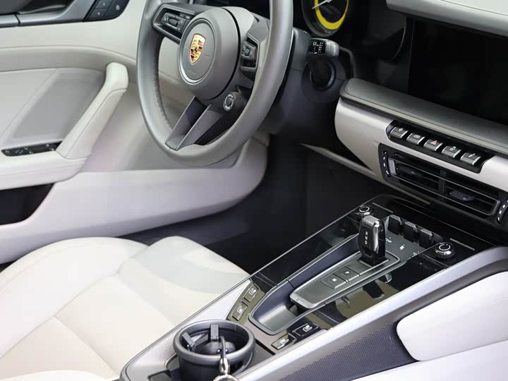 Фото 10 - Porsche 911