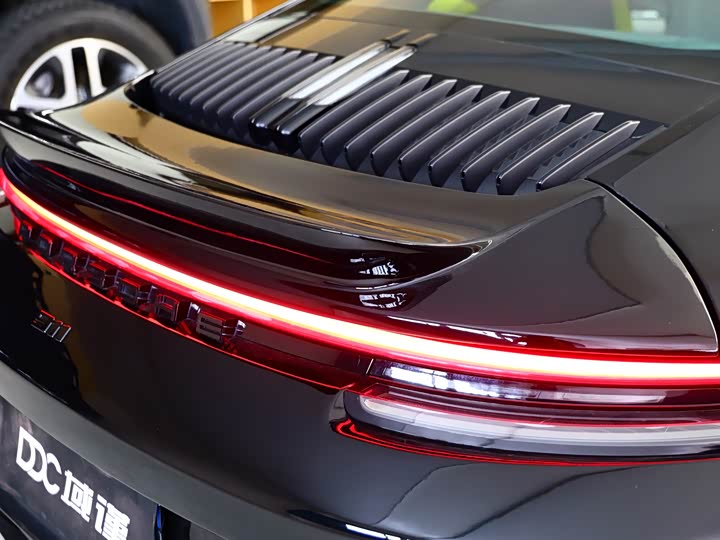 Фото 18 - Porsche 911