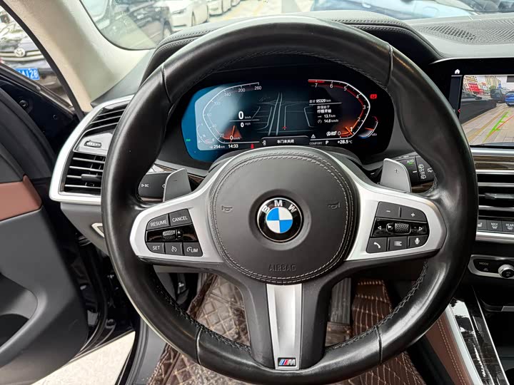 Фото 10 - BMW X5