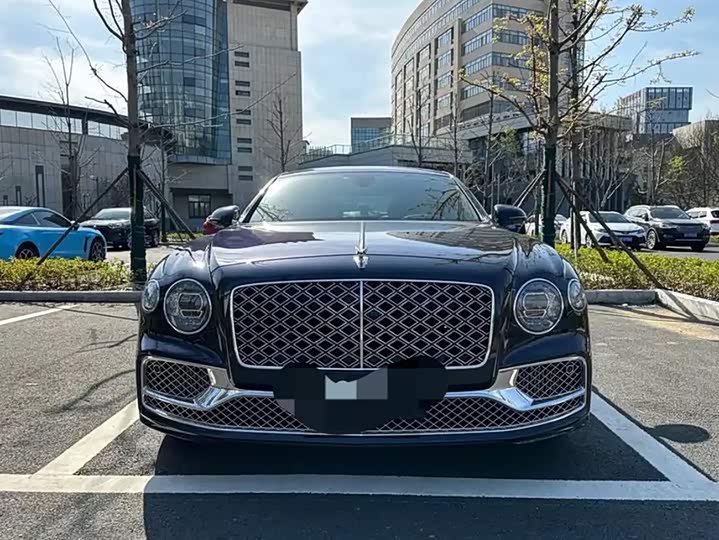 Фото 2 - Bentley Flying Spur