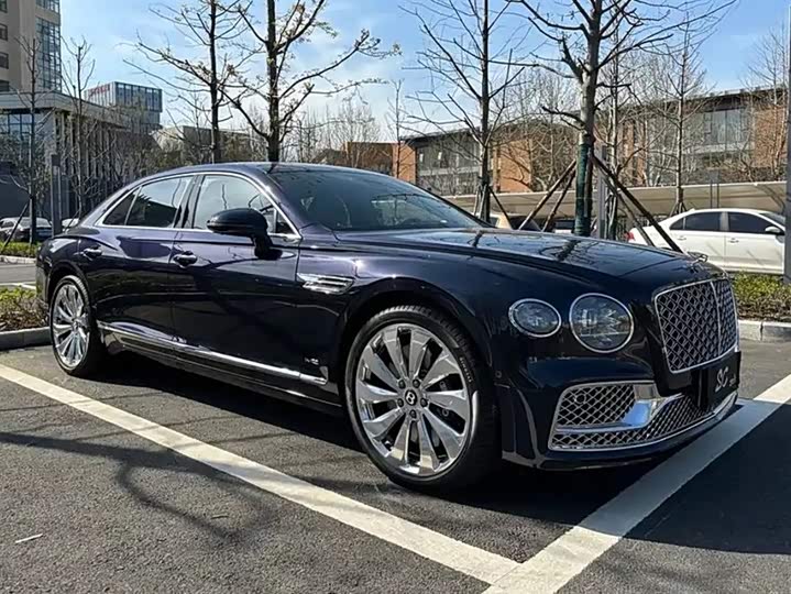 Фото 3 - Bentley Flying Spur