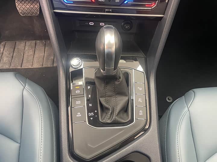 Фото 7 - Volkswagen Tharu