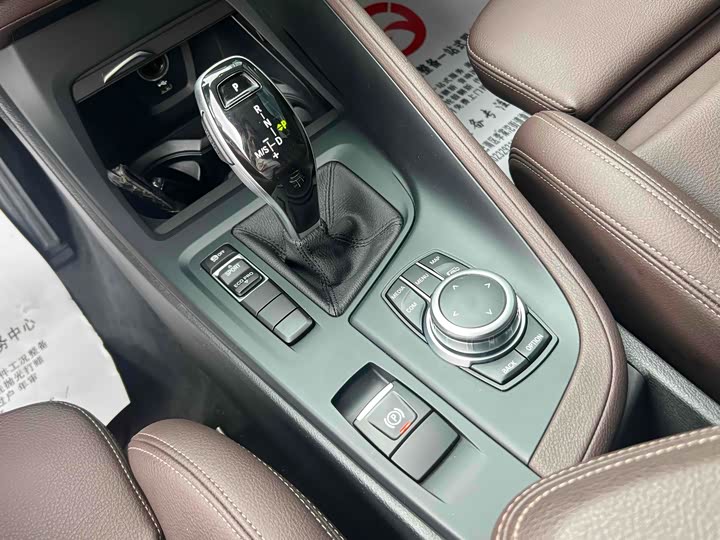 Фото 14 - BMW X1