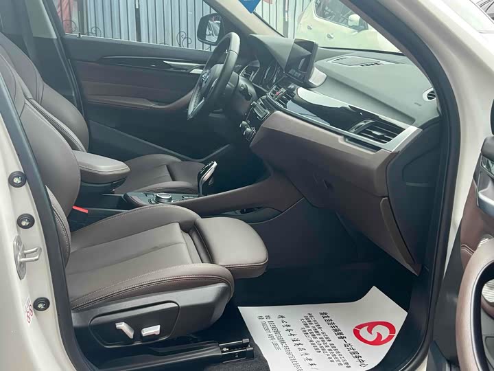 Фото 17 - BMW X1