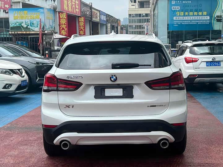Фото 4 - BMW X1