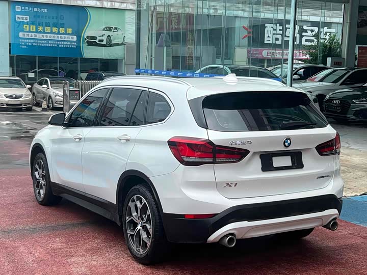 Фото 5 - BMW X1