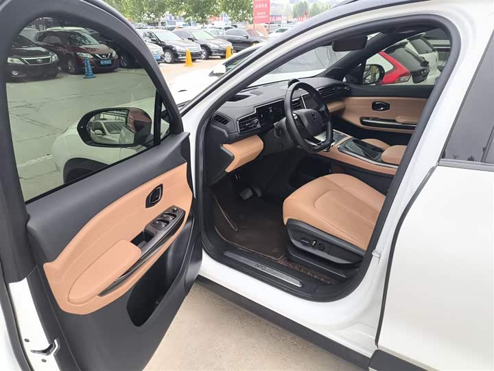 Фото 15 - Nio ES6