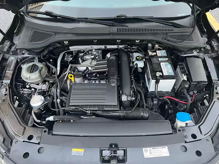 Фото 14 - Volkswagen Passat