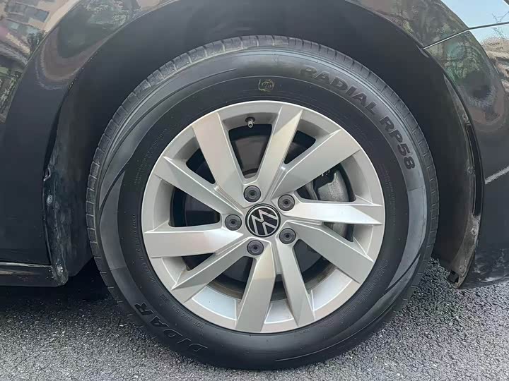 Фото 9 - Volkswagen Passat