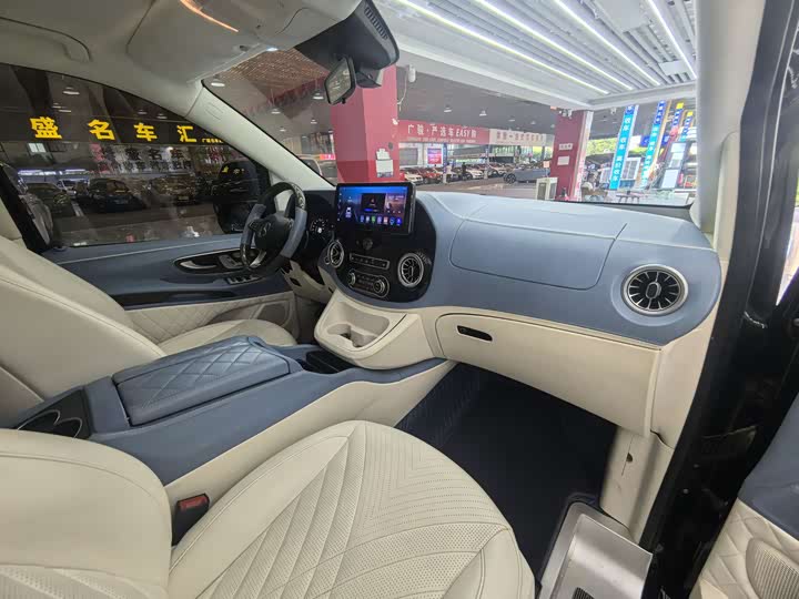 Фото 11 - Mercedes-Benz Vito