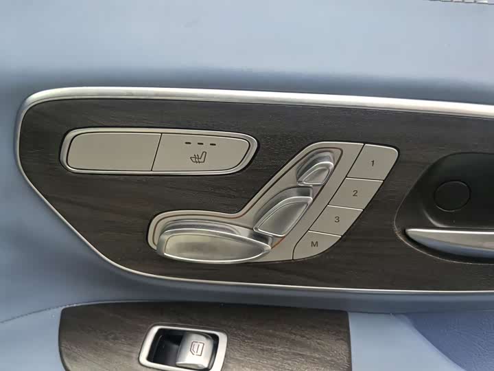 Фото 12 - Mercedes-Benz Vito