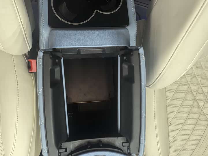 Фото 13 - Mercedes-Benz Vito