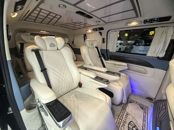 Фото 9 - Mercedes-Benz Vito