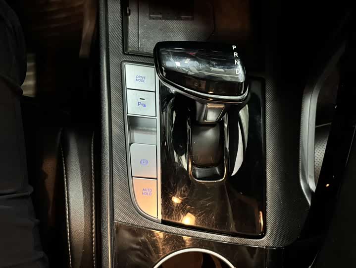 Фото 10 - Hyundai Elantra N line