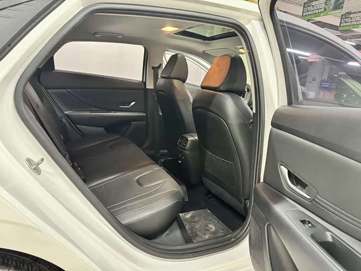 Фото 14 - Hyundai Elantra N line