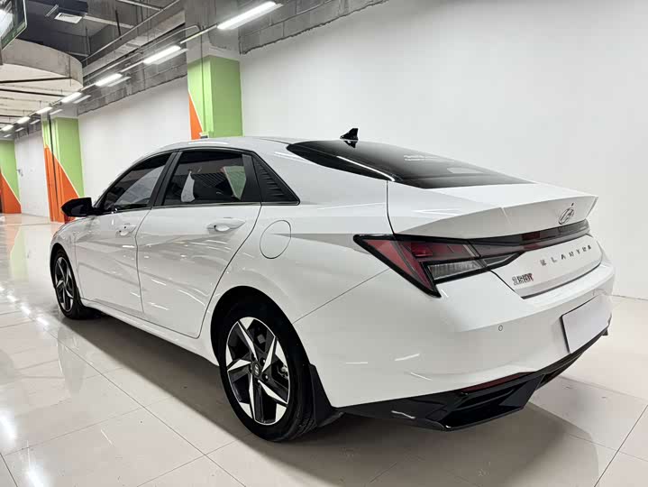 Фото 16 - Hyundai Elantra N line