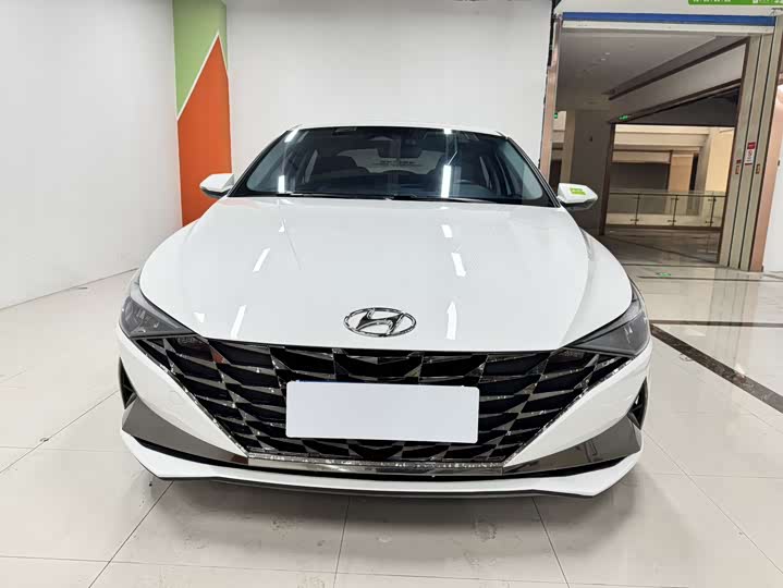 Фото 2 - Hyundai Elantra N line