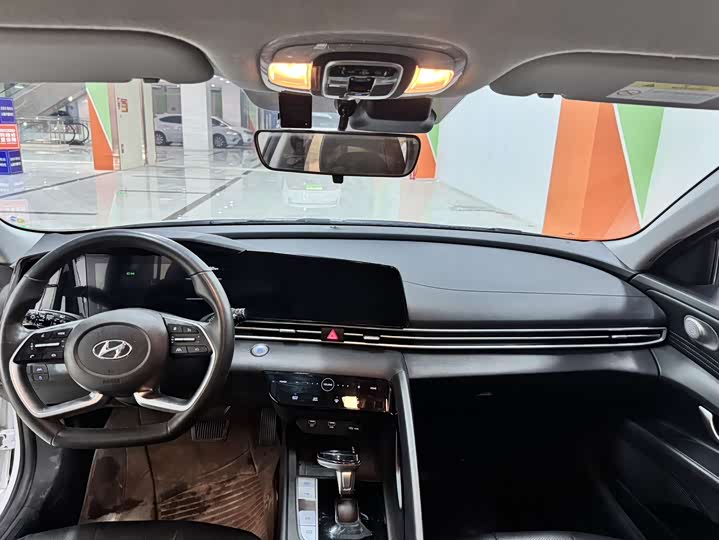 Фото 6 - Hyundai Elantra N line