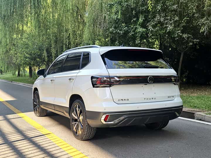 Фото 4 - Volkswagen Tharu
