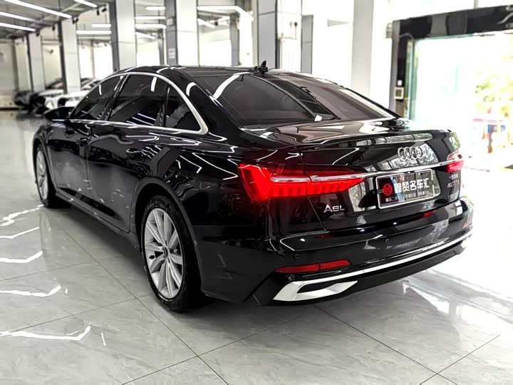 Фото 7 - Audi A6L