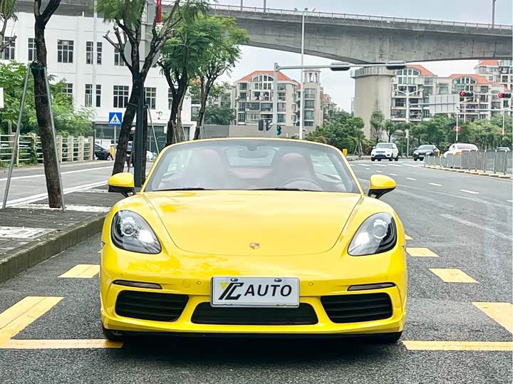 Фото 2 - Porsche 718