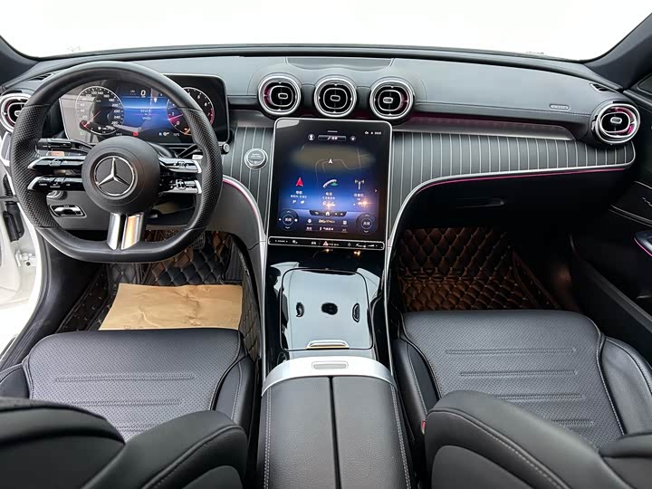 Фото 9 - Mercedes-Benz C-Class