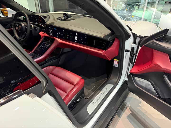 Фото 5 - Porsche Taycan