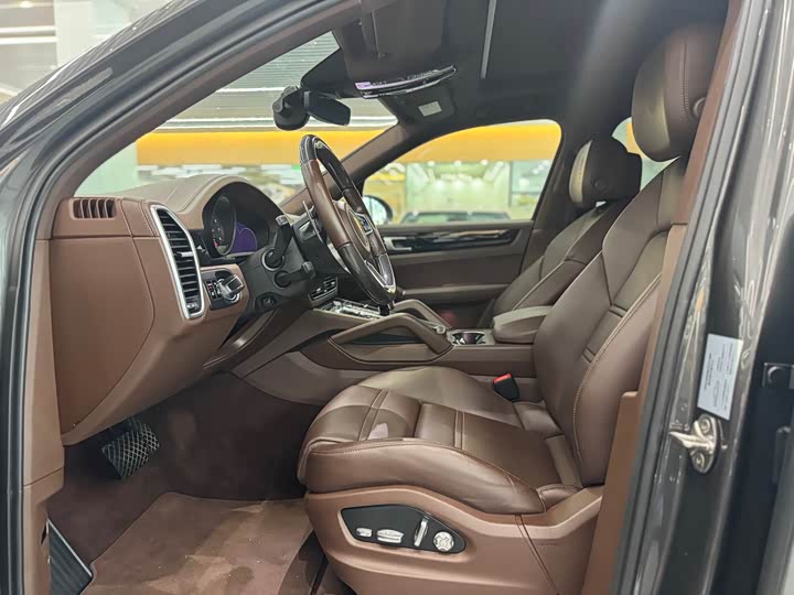 Фото 4 - Porsche Cayenne